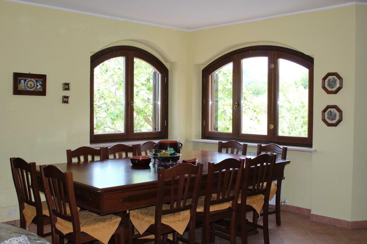Villa Sarno Монтесильвано Экстерьер фото